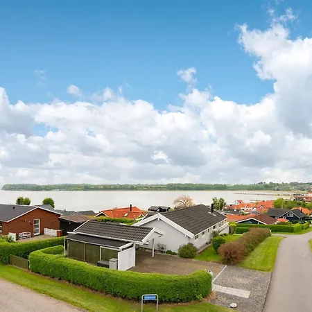 Heimeram - 150m From The Sea By Interhome